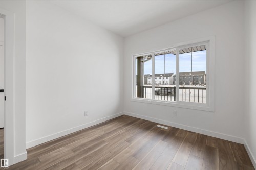 546 176 Avenue, Edmonton, AB - Indoor Photo Showing Other Room
