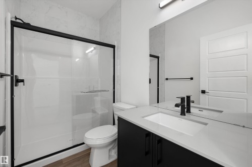 546 176 Avenue, Edmonton, AB - Indoor Photo Showing Bathroom