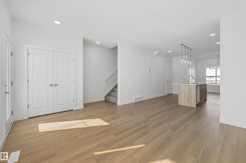 604 176 Avenue, Edmonton, AB - Indoor