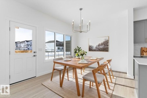 943 18 Avenue, Edmonton, AB - Indoor Photo Showing Dining Room