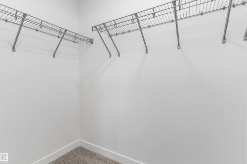 943 18 Avenue, Edmonton, AB - Indoor With Storage