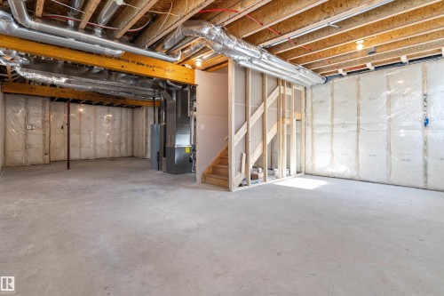 943 18 Avenue, Edmonton, AB - Indoor Photo Showing Basement