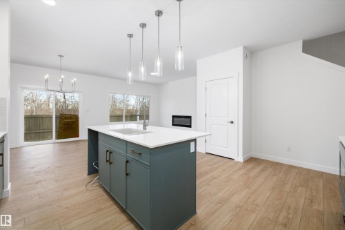 8732 183 Avenue, Edmonton, AB - Indoor Photo Showing Kitchen