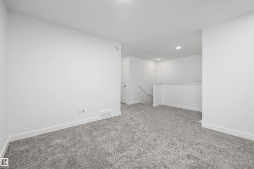 8732 183 Avenue, Edmonton, AB - Indoor Photo Showing Other Room