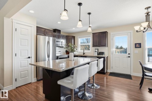 10 330 Bulyea Road, Edmonton, AB - Indoor