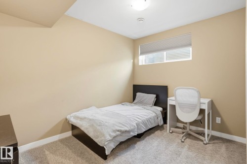 10 330 Bulyea Road, Edmonton, AB - Indoor Photo Showing Bedroom