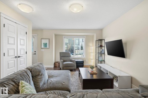 10 330 Bulyea Road, Edmonton, AB - Indoor Photo Showing Living Room