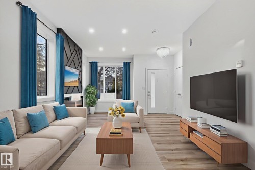 11927 90 Street, Edmonton, AB - Indoor Photo Showing Living Room