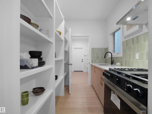 945 Elderberry Landing, Edmonton, AB - Indoor