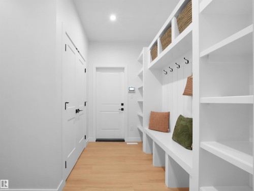 945 Elderberry Landing, Edmonton, AB - Indoor Photo Showing Other Room