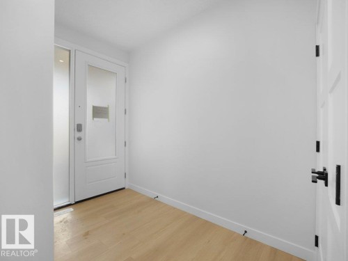 810 Elderberry Crest, Edmonton, AB - Indoor Photo Showing Other Room