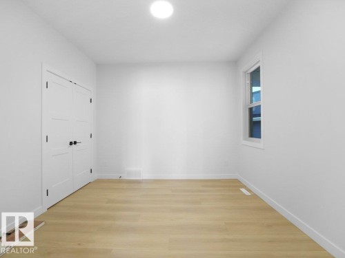 810 Elderberry Crest, Edmonton, AB - Indoor Photo Showing Other Room