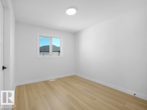 810 Elderberry Crest, Edmonton, AB - Indoor Photo Showing Other Room