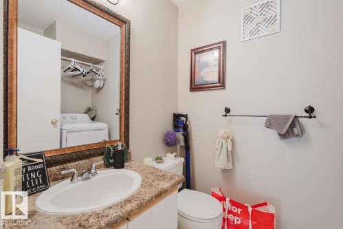 17 9520 174 Street, Edmonton, AB - Indoor Photo Showing Bathroom