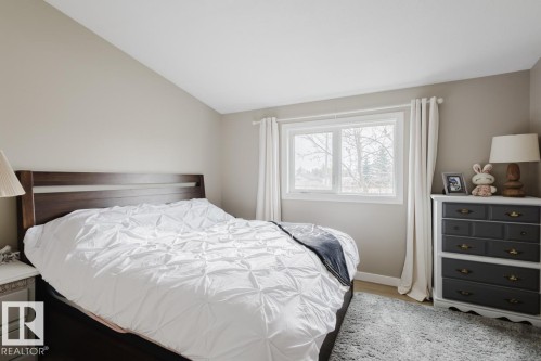 17 9520 174 Street, Edmonton, AB - Indoor Photo Showing Bedroom