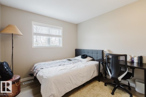 17 9520 174 Street, Edmonton, AB - Indoor Photo Showing Bedroom