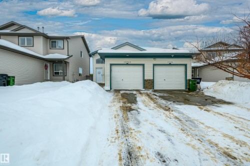 15722 141 Street Nw, Edmonton, AB - Outdoor With Facade