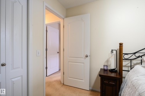 15722 141 Street Nw, Edmonton, AB - Indoor