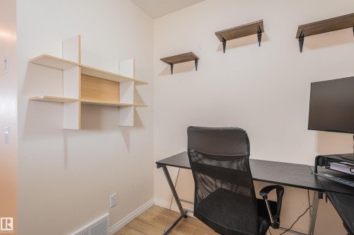 15722 141 Street Nw, Edmonton, AB - Indoor Photo Showing Office