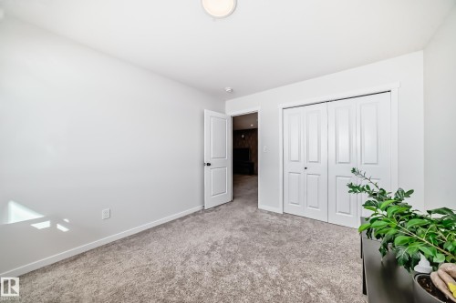 17608 49 Street, Edmonton, AB - Indoor Photo Showing Other Room