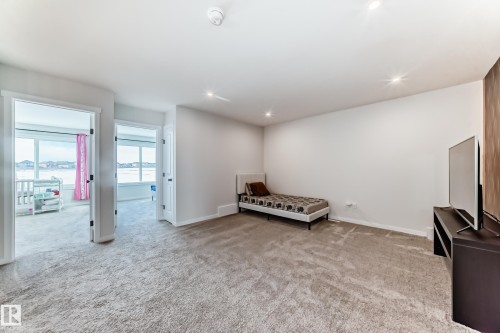 17608 49 Street, Edmonton, AB - Indoor