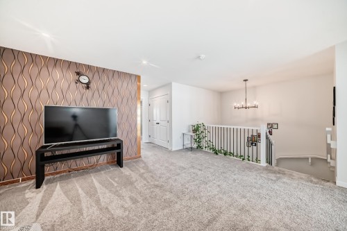 17608 49 Street, Edmonton, AB - Indoor Photo Showing Other Room