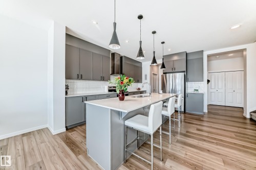 17608 49 Street, Edmonton, AB - Indoor