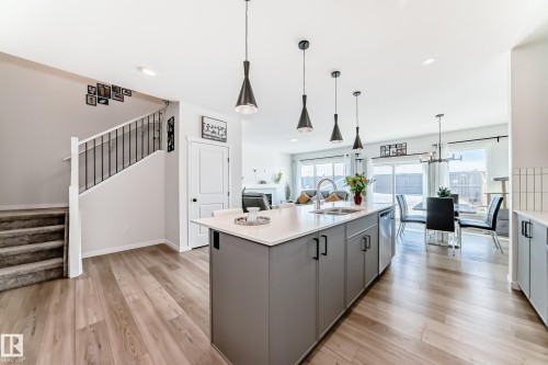 17608 49 Street, Edmonton, AB - Indoor Photo Showing Kitchen