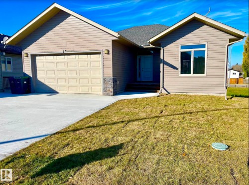4 Aspen Court  Cold Lake, AB T9M 0G2
