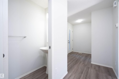3099 Checknita Way, Edmonton, AB - Indoor Photo Showing Other Room