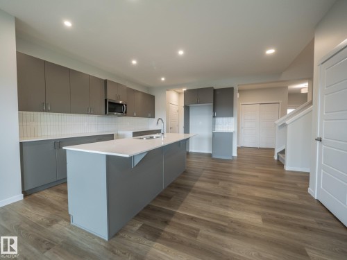 19342 22A Avenue, Edmonton, AB - Indoor Photo Showing Kitchen