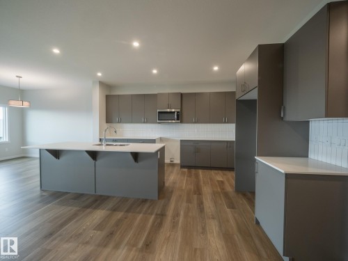 19342 22A Avenue, Edmonton, AB - Indoor Photo Showing Kitchen