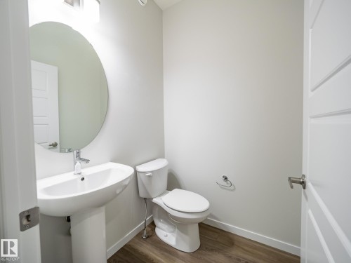 19342 22A Avenue, Edmonton, AB - Indoor Photo Showing Bathroom