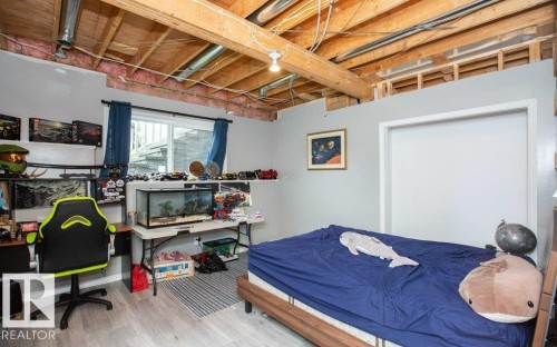 5104 - 49 Avenue, Busby, AB - Indoor