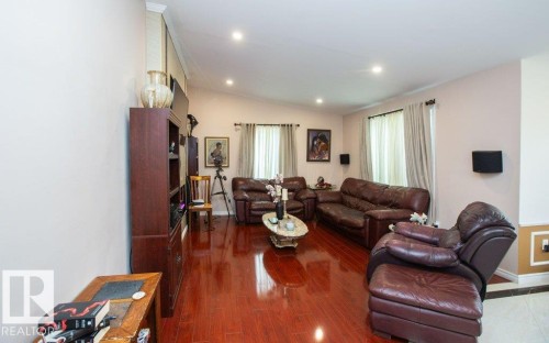 5104 - 49 Avenue, Busby, AB - Indoor Photo Showing Living Room