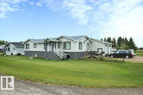 5104 - 49 Avenue, Busby, AB - Outdoor