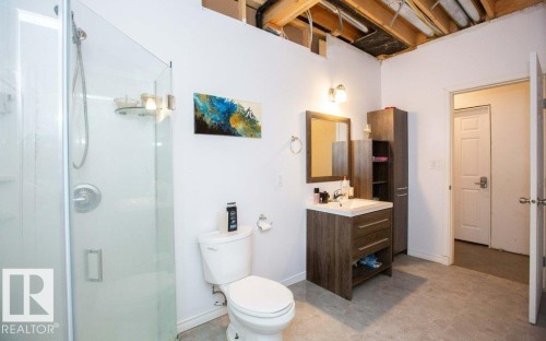 5104 - 49 Avenue, Busby, AB - Indoor Photo Showing Bathroom