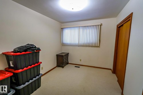 4812 51 Avenue, Vilna, AB - Indoor Photo Showing Other Room