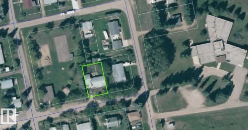 Aerial map of property and surrounding area featuring property parcel outlined - 4812 51 Avenue, Vilna, AB - 