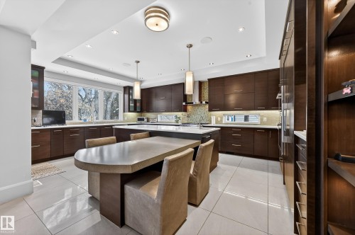 14374 Park Drive, Edmonton, AB - Indoor Photo Showing Kitchen With Upgraded Kitchen