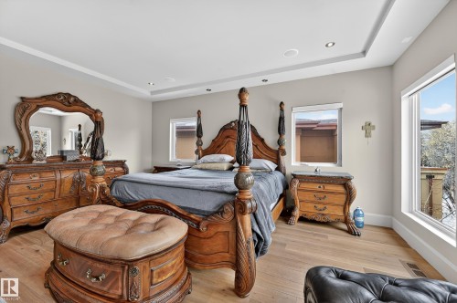 14374 Park Drive, Edmonton, AB - Indoor Photo Showing Bedroom