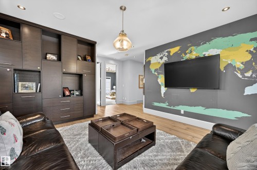 14374 Park Drive, Edmonton, AB - Indoor