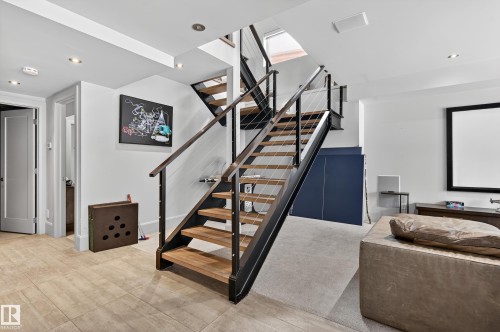 14374 Park Drive, Edmonton, AB - Indoor Photo Showing Other Room