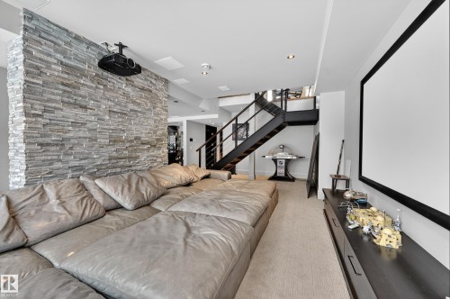 14374 Park Drive, Edmonton, AB - Indoor