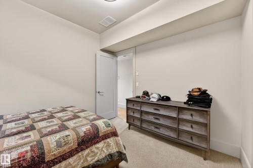 14374 Park Drive, Edmonton, AB - Indoor Photo Showing Bedroom