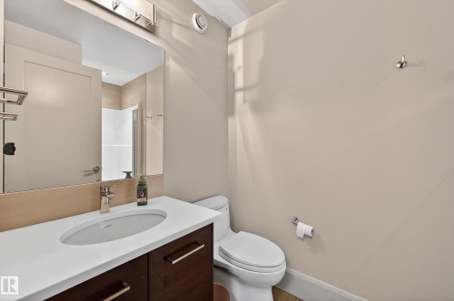 14374 Park Drive, Edmonton, AB - Indoor Photo Showing Bathroom