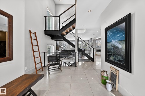 14374 Park Drive, Edmonton, AB - Indoor Photo Showing Other Room