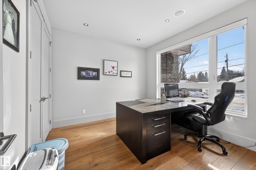 14374 Park Drive, Edmonton, AB - Indoor Photo Showing Office