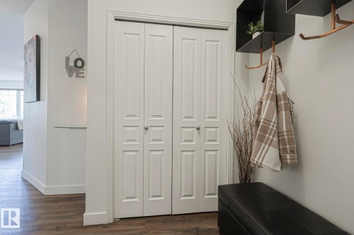 111 2035 Grantham Crest Nw, Edmonton, AB - Indoor Photo Showing Other Room