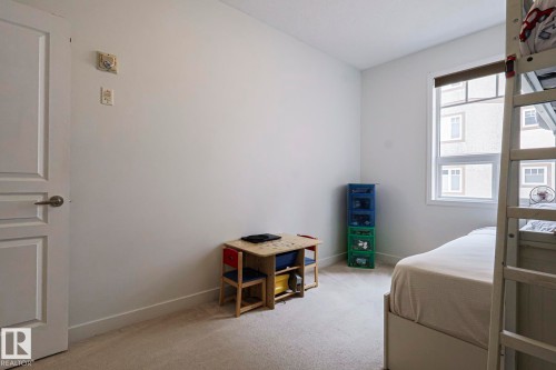 111 2035 Grantham Crest Nw, Edmonton, AB - Indoor Photo Showing Bedroom
